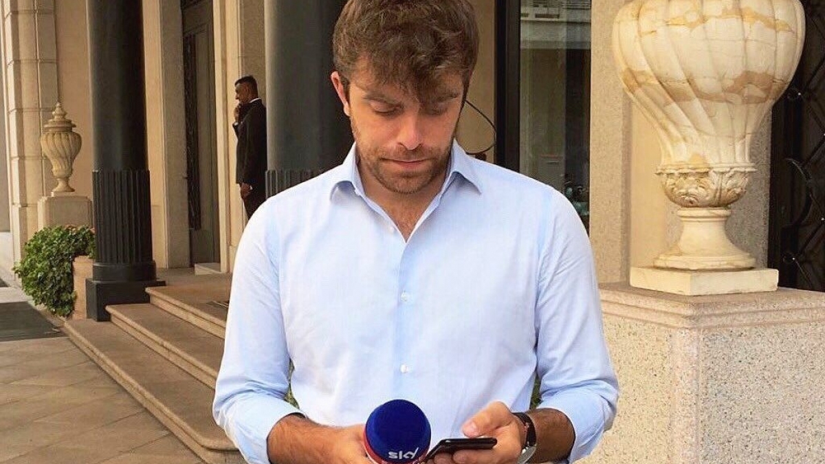 Фабрицио романо трансферы. Фабрицио романо трансфер. Фабрицио романо твиттер. Фабрицио романо мем. Фабрицио романо трансферы.